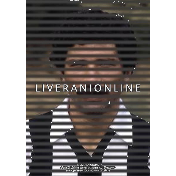RETROSPETTIVA GIANFRANCO BELLOTTO CALCIATORE E ALLENATORE NELLA FOTO GIANFRANCO BELLOTTO CON LA MAGLIA DELL\'ASCOLI AG ALDO LIVERANI SAS