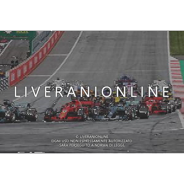 (L to R): Lewis Hamilton (GBR) Mercedes AMG F1 W09; Kimi Raikkonen (FIN) Ferrari SF71H; and Valtteri Bottas (FIN) Mercedes AMG F1 W09, at the start of the race. 01.07.2018. Formula 1 World Championship, Rd 9, Austrian Grand Prix, Spielberg, Austria, Race Day. / AGENZIA ALDO LIVERANI SAS - ITALY ONLY EDITORIAL USE ONLY - F1 GP AUSTRIA GARA 01.07.2018
