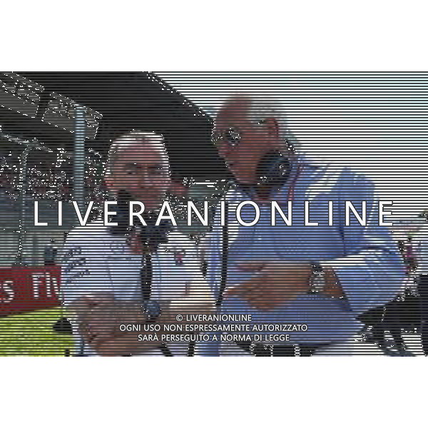 (L to R): Paddy Lowe (GBR) Williams Chief Technical Officer with Lawrence Stroll (CDN) Businessman and father of Lance Stroll (CDN) Williams, on the grid. 01.07.2018. Formula 1 World Championship, Rd 9, Austrian Grand Prix, Spielberg, Austria, Race Day. / AGENZIA ALDO LIVERANI SAS - ITALY ONLY EDITORIAL USE ONLY - F1 GP AUSTRIA GARA 01.07.2018