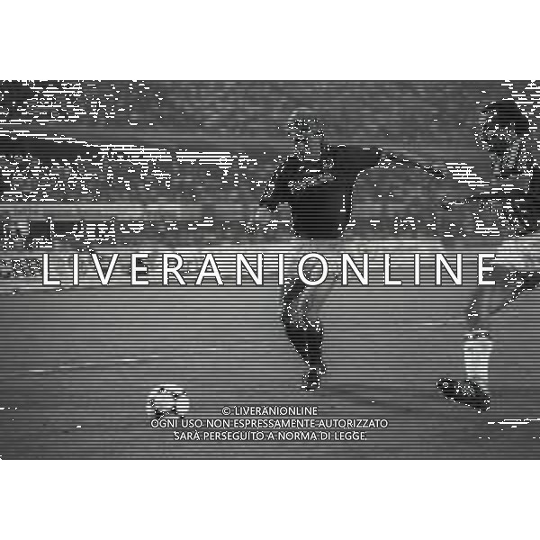 18-09-1985 TORINO-COPPA UEFA TORINO-PANATHINAIKOS 2-1 NELLA FOTO WALTER SCHACHNER AG ALDO LIVERANI SAS