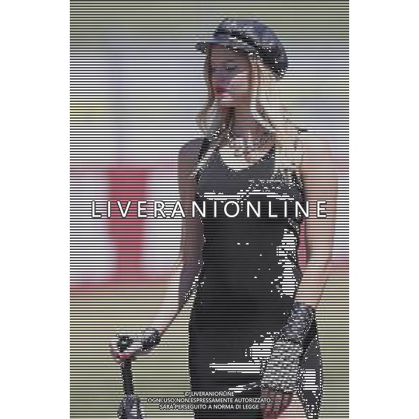 FIM World Superbike Championship Pirelli Riviera di Rimini Round Misano World Circuit Marco Simoncelli Gara 1 07/07/2018 nella foto: ombrelline ©Claudio Zamagni/Agenzia Aldo Liverani umbrella girls during Race 1 FIM World Superbike Championship Pirelli Riviera di Rimini Round at Misano World Circuit Marco Simoncelli 07 July 2018 Photo Credit: Claudio Zamagni/Aldo Liverani Photo Agency