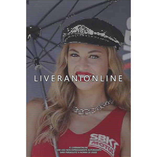FIM World Superbike Championship Pirelli Riviera di Rimini Round Misano World Circuit Marco Simoncelli Gara 1 07/07/2018 nella foto: ombrellina ©Claudio Zamagni/Agenzia Aldo Liverani umbrella girl during Race 1 FIM World Superbike Championship Pirelli Riviera di Rimini Round at Misano World Circuit Marco Simoncelli 07 July 2018 Photo Credit: Claudio Zamagni/Aldo Liverani Photo Agency