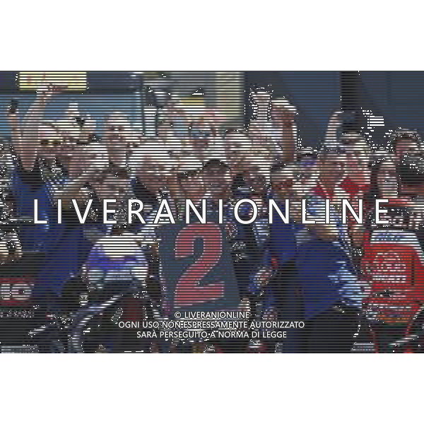 FIM World Superbike Championship Pirelli Riviera di Rimini Round Misano World Circuit Marco Simoncelli Gara 2 08/07/2018 nella foto: Michael Van Der Mark (Yamaha YZF R1) con il suo team ©Claudio Zamagni/Agenzia Aldo Liverani Michael Van Der Mark (Yamaha YZF R1) with his team after Race 2 FIM World Superbike Championship Pirelli Riviera di Rimini Round at Misano World Circuit Marco Simoncelli 08 July 2018 Photo Credit: Claudio Zamagni/Aldo Liverani Photo Agency