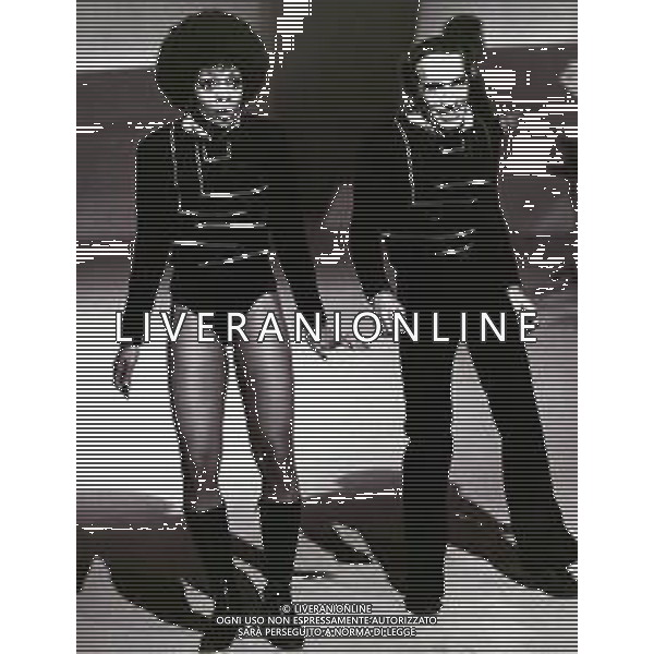 RETROSPETTIVA LOLA FALANA -Lola Falana, pseudonimo di Loletha Elaine Falana, è una conduttrice televisiva, showgirl, attrice, cantante NELLA FOTO LOLA FALANA CON DON LURIO AG ALDO LIVERANI SAS