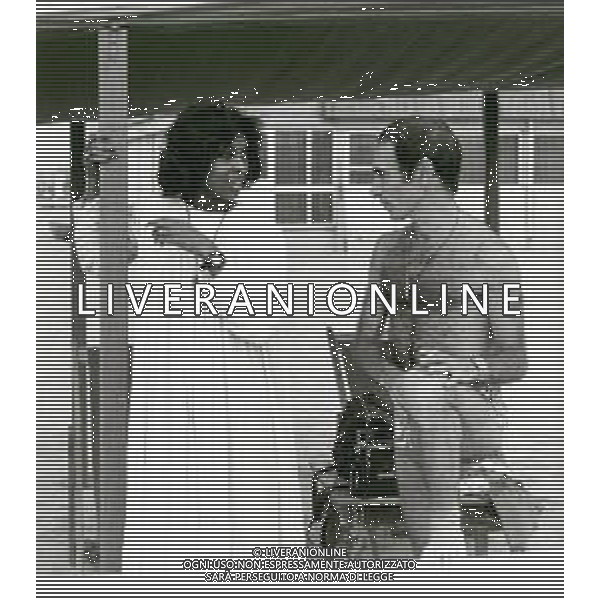 RETROSPETTIVA LOLA FALANA -Lola Falana, pseudonimo di Loletha Elaine Falana, è una conduttrice televisiva, showgirl, attrice, cantante NELLA FOTO LOLA FALANA CON DON LURIO AG ALDO LIVERANI SAS
