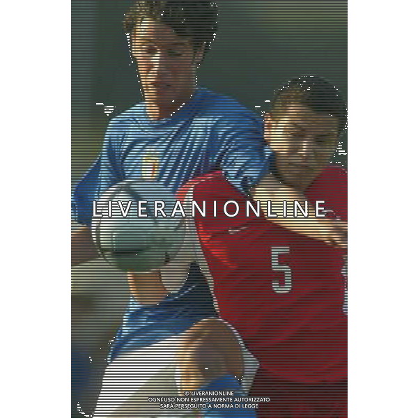 PONTEDERA 03/05/2005 CAMPIONATO EUROPEO UNDER17 ITALIA-TURCHIA NELLA FOTO: FOTI E YILMAZ FOTO GIANNI NUCCI/AG. ALDO LIVERANI