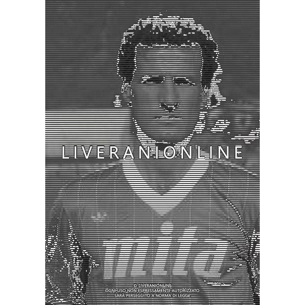 1985-1986-RETROSPETTIVA GIOVANNI GUERRINI CALCIATORE NELLA FO GIOVANNI GUERRINI CON LA MAGLIA DEL COMO AG ALDO LIVERANI SAS