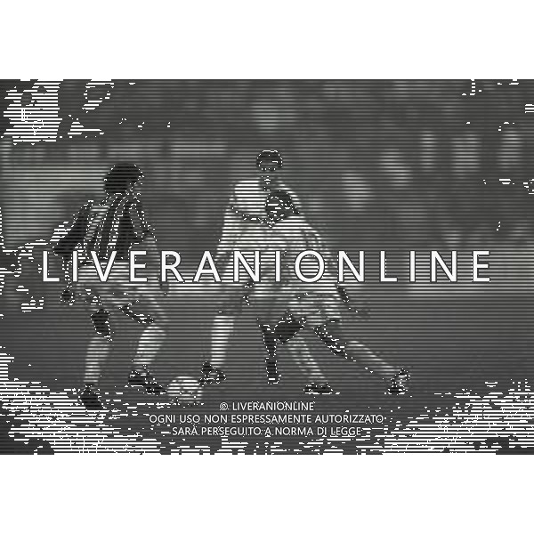 06-03-1991 MILANO- COPPA DEI CAMPIONI MILAN MARSIGLIA 1-1 NELLA FOTO PELE\' ABEDI AG ALDO LIVERANI SAS