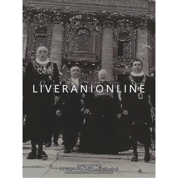 RETROSPETTIVA AMINTORE FANFANI POLITICO NELLA FOTO AMINTORE FANFANI CON IL CARDINALE TARDINI RICEVUTO DA PAPA GIOVANNI XXII AG ALDO LIVERANI SAS