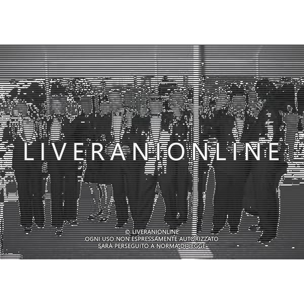 1995 MILANO CONSEGNA DEI TELEGATTI NELLA FOTO LAURA FREDDI E MIRIANA TREVISAN-ANTONIO RICCI-BRACARDI GIORGIO-LELLO ARENA ENZO IACCHETTI AG ALDO LIVERANI SAS