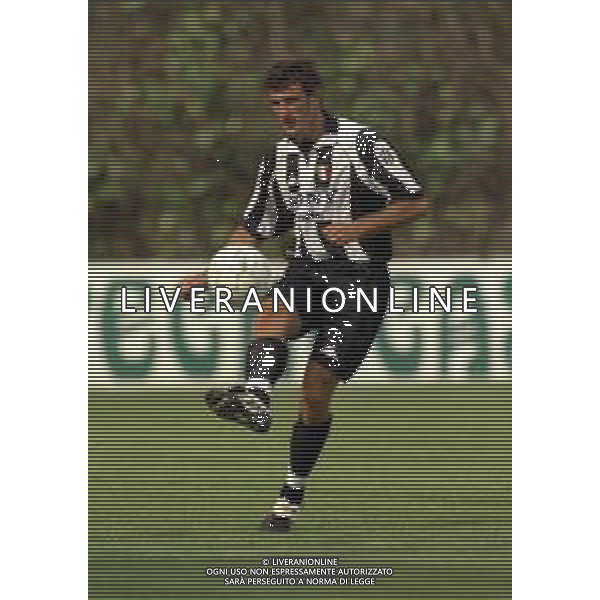 1996-1997 RITIRO ESTIVO PRECAMPIONATO JUVENTUS CALCIO IN VAL D\'AOSTA NELLA FOTO CIRO FERRARA AG ALDO LIVERANI SAS