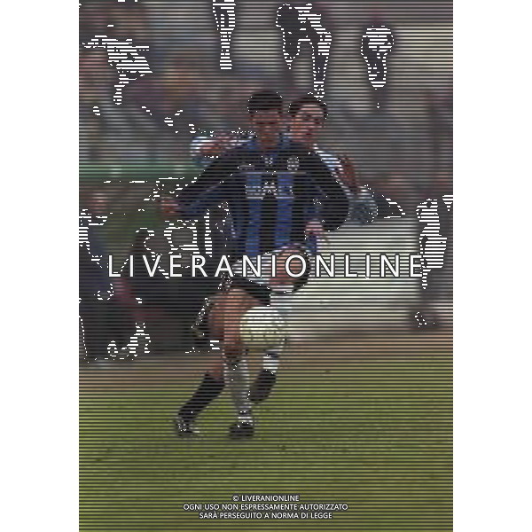30-01-2000 TREVISO CAMPIONATO DI CALCIO SERIE B TREVISO ATALANTA 2-1 NELLA FOTO STEFANO LORENZI E LUCA TONI AG ALDO LIVERANI SAS