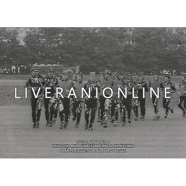 1980-1981 APPIANO GENTILE ALLENAMENTO INTER NELLA FOTO EUGENIO BERSELLINI GUIDA L\'ALLENAMENTO AG ALDO LIVERANI SAS