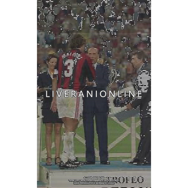 1999-2000 MILANO TROFEO LUIGI BERLUSCONI MILAN JUVENTUS NELLA FOTO SILVIO BERLUSCONI PRESIDENTE MILAN CALCIO CON PAOLO MALDINI AG ALDO LIVERANI SAS