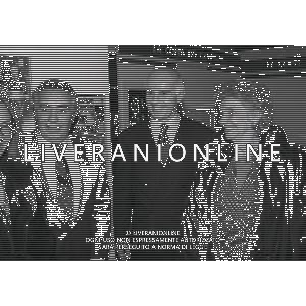 MILANO 1992 ARRIGO SACCHI AL NEGOZIO GOLD MARKET A MILANO CENTENARIO DELLA FEDERAZIONE ITALIANA GIOCO CALCIO NELLA FOTO CANDIDO CANNAVO\' RESY BONACOSSA E ALBERTA BONACOSSA ARRIGO SACCHI AG ALDO LIVERANI SAS