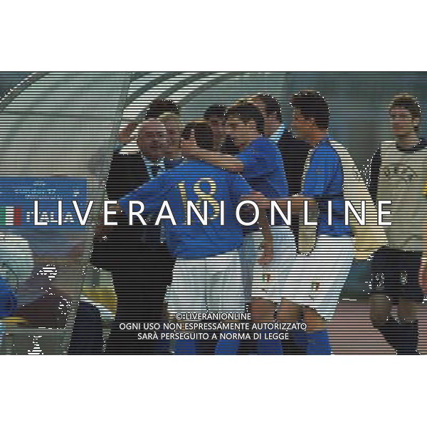 PONTEDERA 03/05/2005 CAMPIONATO EUROPEO UNDER 17 ITALIA-TURCHIA NELLA FOTO: ESULTANZA DOPO IL GOL DI RUSSOTTO FOTO GIANNI NUCCI/AG. ALDO LIVERANI