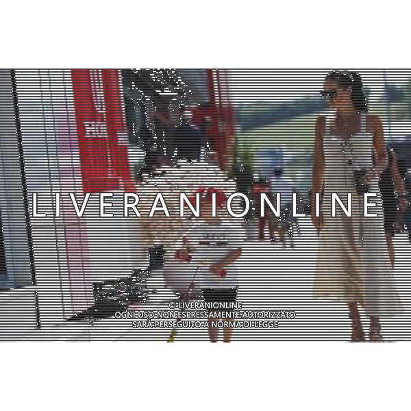 Minttu Raikkonen (FIN) with son Robin Raikkonen (FIN). 28.07.2018. Formula 1 World Championship, Rd 12, Hungarian Grand Prix, Budapest, Hungary, Qualifying Day. AG ALDO LIVERANI SAS ONLY ITALY