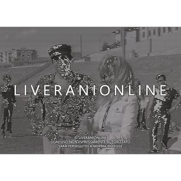1971 TREISTE INCONTRO D\'ESTATE NELLA FOTO ADRIANO CELENTANO AG ALDO LIVERANI SAS