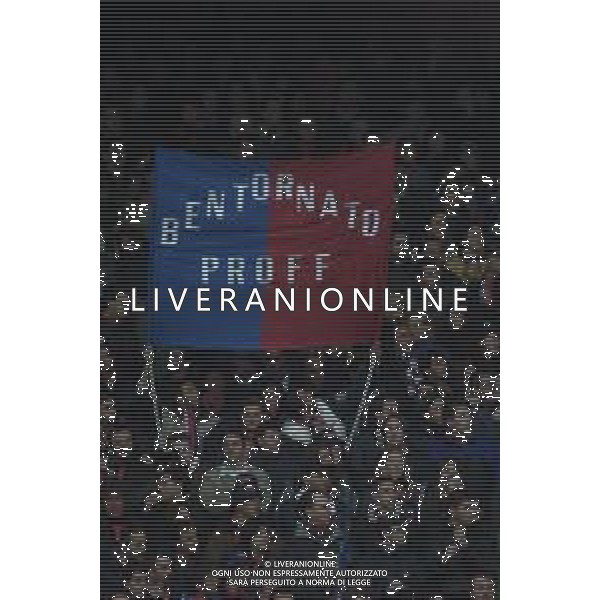O4-03-2001 GENOVA-CAMPIONATO DI CALCIO SERIE B GENOA TERNANA 2-2 NELLA FOTO TIFOSI GENOA AG ALDO LIVERANI SAS 