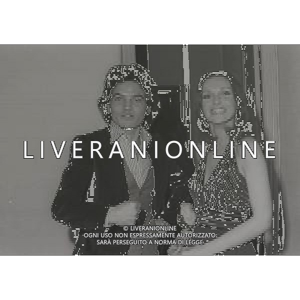 1974 FESTIVAL DELLA CANZONE ITALIANA A SANREMO NELLA FOTO FRANCO SIMONE CON EMANUELA CORTESI AG ALDO LIVERANI SAS