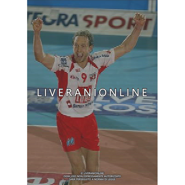 Campionato di Volley serie A 2004/05 partita: Mecerata - Sysley TV foto:S.Rosa/Liverani nella foto: Festa Bernardi - Macerata