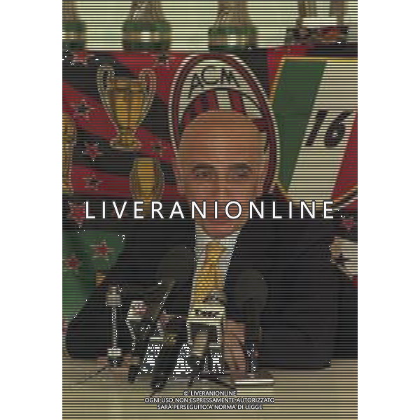 1999 MILANO CONFERENZA STAMPA ADRIANO GALLIANI AMMINISTRATORE DELEGATO AC MILAN DOPO LA CONQUISTA DEL 16 SCUDETTO DEL MILAN AG ALDO LIVERANI SAS