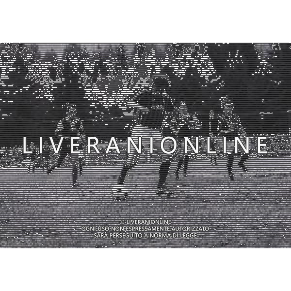 1982 PINZOLO AMICHEVOLE MILAN NELLA FOTO AZIONE DI GIOCO AG ALDO LIVERANI SAS
