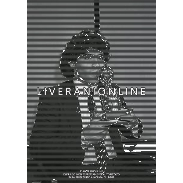 1985-1986 MILANO EUROCALCIO TRASMISSIONE CON OSPITE DIEGO MARADONA NELLA FOTO DIEGO MARADONA AG ALDO LIVERANI SAS