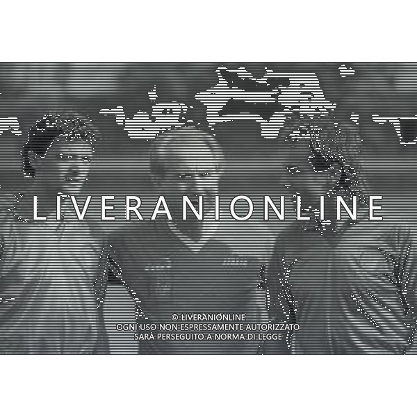 1987 -1988 MILANELLO ALLENAMENTO NAZIONALE ITALIANA NELLA FOTO ALESSANDRO ALTOBELLI CON AZEGLIO VICINI E ANTONIO CABRINI AG ALDO LIVERANI SAS