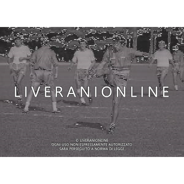 1987 -1988 MILANELLO ALLENAMENTO NAZIONALE ITALIANA NELLA FOTO GIANLUCA VIALLI AG ALDO LIVERANI SAS