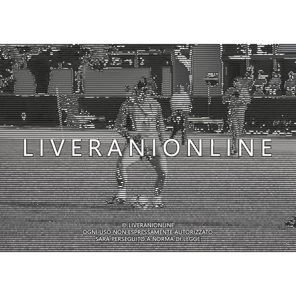 1987 -1988 MILANELLO ALLENAMENTO NAZIONALE ITALIANA NELLA FOTO ROBERTO MANCINI AG ALDO LIVERANI SAS