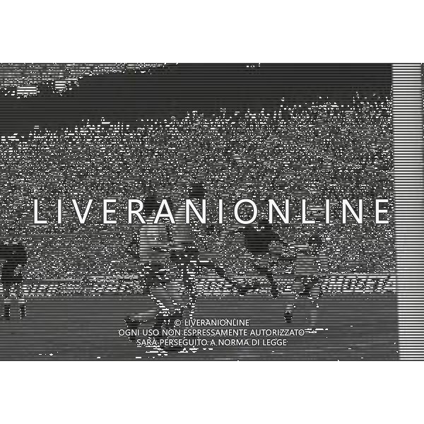 29-09-1973-MILANO STADIO SAN SIRO AMICHEVOLE ITALIA -SVEZIA 2-0 NELLA FOTO AZIONE DI GIOCO AG ALDO LIVERANI SAS