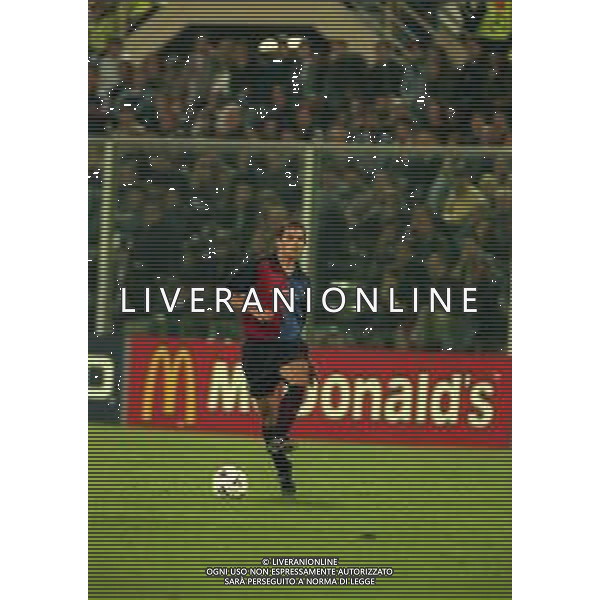 02-11-1999 FIRENZE- CHAMPIONS LEAGUE FIORENTINA BARCELLONA 3-3 NELLA FOTO Phillip Cocu AG ALDO LIVERANI SAS