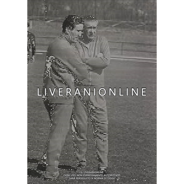 1970 RETROSPETTIVA HELENIO HERRERA ALLENATORE NELLA FOTO HELENIO HERRERA CON FERRUCCIO VALCAREGGI AG ALDO LIVERANI SAS