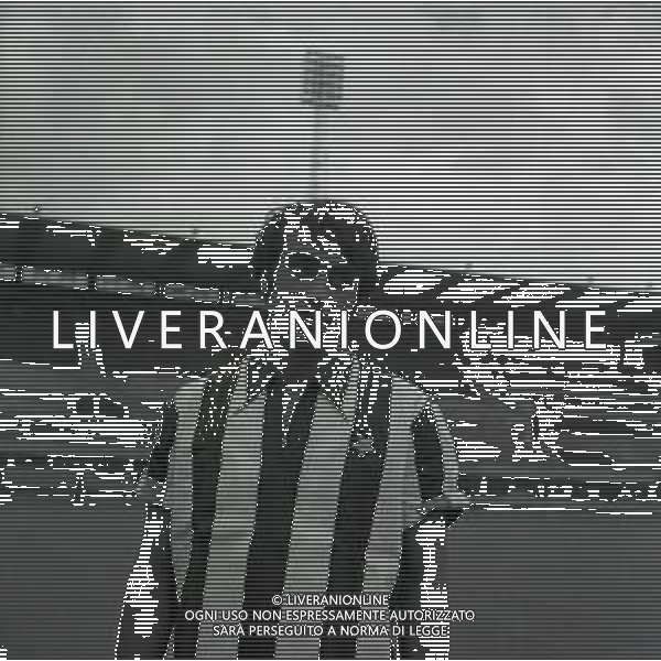 1969 RETROSPETTIVA PIETRO ANASTASI CALCIATORE NELLA FOTO PIETRO ANASTASI CON LA MAGLIA DELLA JUVENTUS AG ALDO LIVERANI SAS