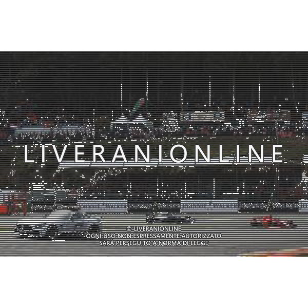 Sebastian Vettel (GER) Ferrari SF71H leads behind the FIA Safety Car. 26.08.2018. Formula 1 World Championship, Rd 13, Belgian Grand Prix, Spa Francorchamps, Belgium, Race Day. / AGENZIA ALDO LIVERANI SAS - ITALY ONLY EDITORIAL USE ONLY - Gp Belgio, Spa Francorchamps, Gara 26.08.2018.