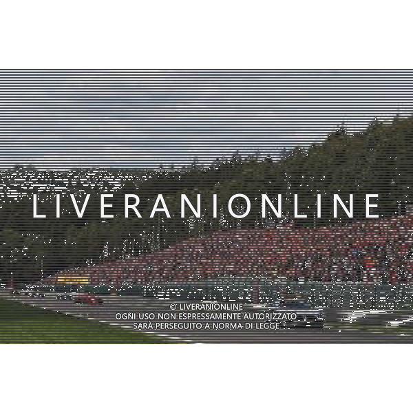 Sebastian Vettel (GER) Ferrari SF71H leads behind the FIA Safety Car. 26.08.2018. Formula 1 World Championship, Rd 13, Belgian Grand Prix, Spa Francorchamps, Belgium, Race Day. / AGENZIA ALDO LIVERANI SAS - ITALY ONLY EDITORIAL USE ONLY - Gp Belgio, Spa Francorchamps, Gara 26.08.2018.