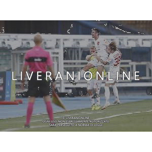 HELLAS VERONA - PADOVA serie BKT 26/08/2018 nella foto: esultanza padova ©Claudio Zamagni/Agenzia Aldo Liverani pandora celebrates a goal during Serie BKT match between Hellas Verona and Padova at Marcantonio Bentegodi stadium on August 25, 2018 in Verona, Italy. photo credit by Claudio Zamagni/Aldo Liverani Photo Agency