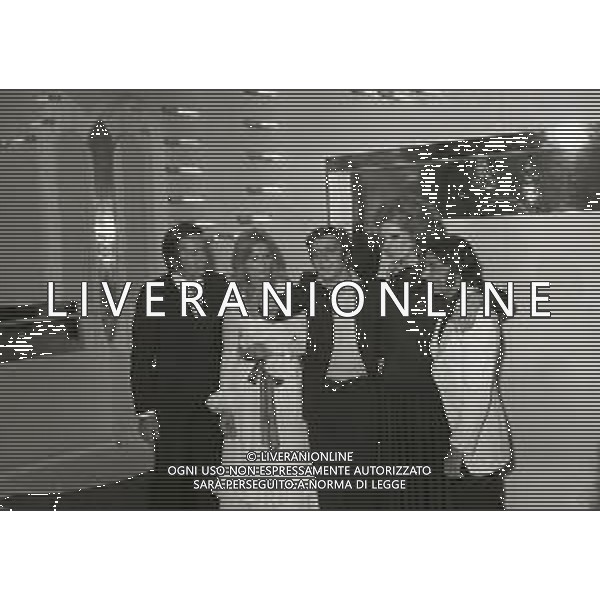1971 SAINT VINCENT UN DISCO PER L\'ESTATE VINTO DA MINO REITANO NELLA FOTO MIKE BONGIORNO CON GABRIELLA FARINON MINO REITANO IVA ZANICCHI E PEPPINO GAGLIARDI AG ALDO LIVERANI SAS
