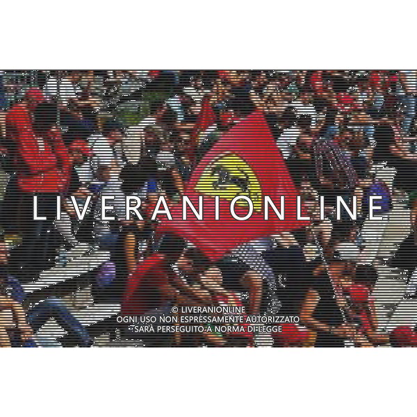 Ferrari flag and fans in the grandstand. 01.09.2018. Formula 1 World Championship, Rd 14, Italian Grand Prix, Monza, Italy, Qualifying Day. AG ALDO LIVERANI SAS-ONLY ITALY