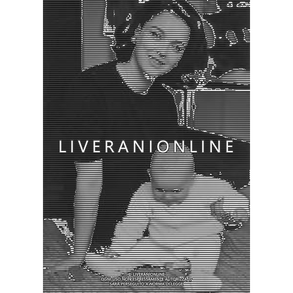 ABA CERCATO, conduttrice e annunciatrice televisiva italiana - RETROSPETTIVA nella foto con la figlia Francesca Boschi ©ARCHIVIO / AGENZIA ALDO LIVERANI SAS