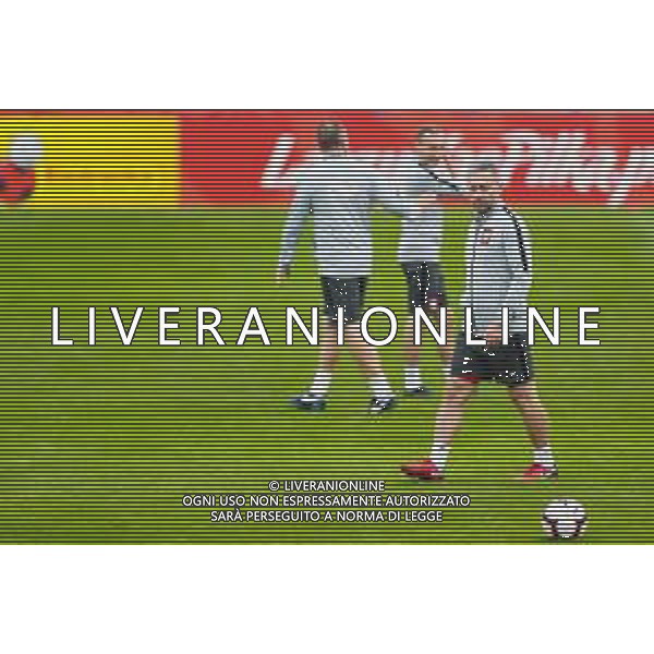 05.09.2018 WARSZAWA - MIEDZYLESIE BOISKO KS ZWAR PILKA NOZNA (FOOTBALL) TRENING REPREZENTACJI POLSKI PRZED MECZEM LIGI NARODOW Z WLOCHAMI (POLISH NATIONAL TEAM PRACTISE BEFORE NATIONAL LEAGUE GAME) NZ JERZY BRZECZEK - TRENER, SELEKCJONER REPREZENTACJI POLSKI, HEAD COACH FOTO LUKASZ GROCHALA/CYFRASPORT / NEWSPIX.PL --- Newspix.pl / AGENZIA ALDO LIVERANI SAS - ITALY ONLY EDITORIAL USE ONLY - ALLENAMENTO DELLA NAZIONALE DELLA POLONIA IN VISTA DELLA UEFA NATIONS LEAGUE - VARSAVIA 05.09.2018