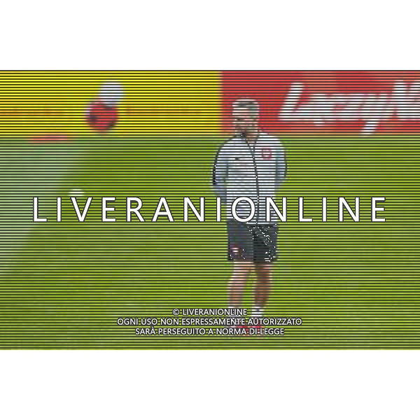 05.09.2018 WARSZAWA - MIEDZYLESIE BOISKO KS ZWAR PILKA NOZNA (FOOTBALL) TRENING REPREZENTACJI POLSKI PRZED MECZEM LIGI NARODOW Z WLOCHAMI (POLISH NATIONAL TEAM PRACTISE BEFORE NATIONAL LEAGUE GAME) NZ JERZY BRZECZEK - TRENER, SELEKCJONER REPREZENTACJI POLSKI, HEAD COACH FOTO LUKASZ GROCHALA/CYFRASPORT / NEWSPIX.PL --- Newspix.pl / AGENZIA ALDO LIVERANI SAS - ITALY ONLY EDITORIAL USE ONLY - ALLENAMENTO DELLA NAZIONALE DELLA POLONIA IN VISTA DELLA UEFA NATIONS LEAGUE - VARSAVIA 05.09.2018