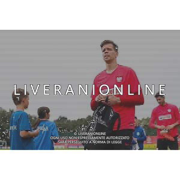 05.09.2018 WARSZAWA - MIEDZYLESIE BOISKO KS ZWAR PILKA NOZNA (FOOTBALL) TRENING REPREZENTACJI POLSKI PRZED MECZEM LIGI NARODOW Z WLOCHAMI (POLISH NATIONAL TEAM PRACTISE BEFORE NATIONAL LEAGUE GAME) NZ WOJCIECH SZCZESNY FOTO LUKASZ GROCHALA/CYFRASPORT / NEWSPIX.PL --- Newspix.pl / AGENZIA ALDO LIVERANI SAS - ITALY ONLY EDITORIAL USE ONLY - ALLENAMENTO DELLA NAZIONALE DELLA POLONIA IN VISTA DELLA UEFA NATIONS LEAGUE - VARSAVIA 05.09.2018