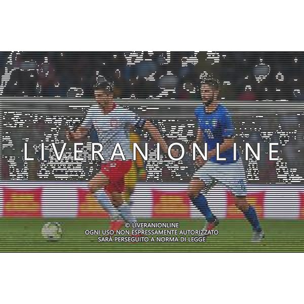 2018.09.07 Bolonia Pilka nozna UEFA Liga Narodow Wlochy - Polska N/z Robert Lewandowski Roberto Gagliardini Foto Pawel Andrachiewicz / PressFocus/NEWSPIX.PL 2018.09.07 Bolonia Football UEFA Nations League Italy - Poland Robert Lewandowski Roberto Gagliardini Credit: Pawel Andrachiewicz / PressFocus --- Newspix.pl AG ALDO LIVERANI SAS