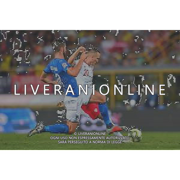 2018.09.07 Bolonia Pilka nozna UEFA Liga Narodow Wlochy - Polska N/z Piotr Zielinski Roberto Gagliardini Foto Pawel Andrachiewicz / PressFocus/NEWSPIX.PL 2018.09.07 Bolonia Football UEFA Nations League Italy - Poland Piotr Zielinski Roberto Gagliardini Credit: Pawel Andrachiewicz / PressFocus --- Newspix.pl AG ALDO LIVERANI SAS