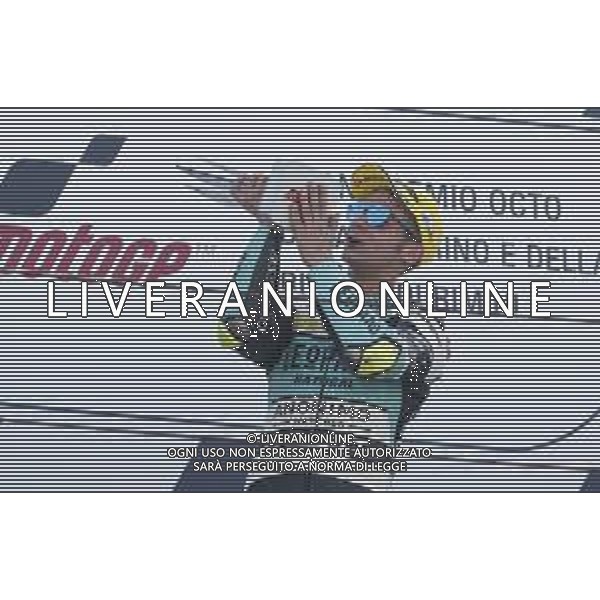 Misano - Motomondiale Gran Premio OCTO di San Marino e della Riviera di Rimini 09/09/2018 nella foto: esultanza LORENZO DALLA PORTA (LEOPARD RACING) - PODIO MOTO3 ©Claudio Zamagni/Agenzia Aldo Liverani LORENZO DALLA PORTA (LEOPARD RACING) celebrates the victory during MotoGP OCTO of San Marino on September 09 2018 at Misano World Circuit Marco Simoncelli Misano Adriatico Italy photo credit by Claudio Zamagni/Aldo Liverani Photo Agency / AGENZIA ALDO LIVERANI SAS
