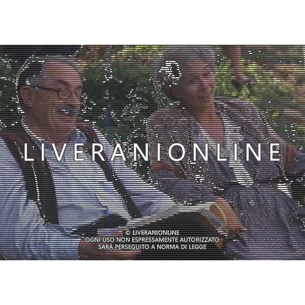 TONINO GUERRA, poeta, scrittore e sceneggiatore italiano - RETROSPETTIVA nella foto con Lea Massari sul set, durante le riprese del film \' VIAGGIO D\'AMORE\' del 1990 ©ARCHIVIO / AGENZIA ALDO LIVERANI SAS