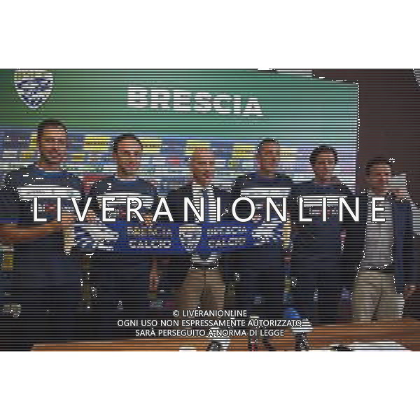 19 settembre 2018 presentazione eugenio corini brescia calcio sx Olivieri,Lanna,Corini,Sciuto,Vitrani,Leonardi,Eugenio Corini nuovo mister brescia calcio. AG ALDO LIVERANI SAS