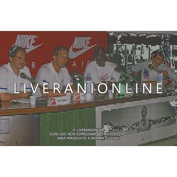 Bormio - settembre 1991 .Michael Jordan in Valtellina per una partita ALL STARS con le squadre italiane presenti per il raduno estivo.qui conferenza stampa di presentazione con lo staff Nike FABIO RAMANI-AG ALDO LIVERANI SAS